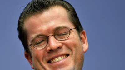 Minister Guttenberg: Falscher Vorname: Wurde zum Wilhelm wider Willen: Karl-Theodor zu Guttenberg.
