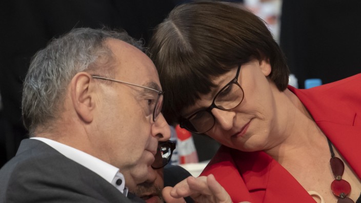 SPD: Kein Ende der großen Koalition, dafür Attacken auf den Koalitionspartner: die neuen SPD-Chefs Norbert Walter-Borjans und Saskia Esken.