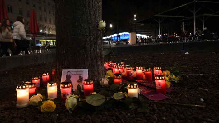 Am Augsburger Königsplatz ist ein 49-Jähriger bei einem Streit ums Leben gekommen.
