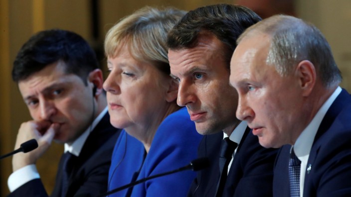 Leserdiskussion: Merkel und Macron nehmen eine vermittelnde Rolle zwischen Selenskij und Putin ein: Das sogenannte Normandie-Format soll innerhalb der kommenden vier Monate wieder stattfinden.