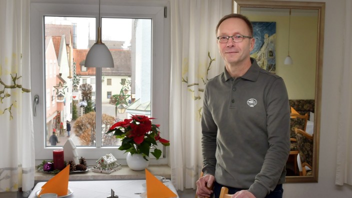 Kommunalwahl 2020 in Erding: Wohnt und arbeitet in seinem Hotel in der Zollnergasse. Zum Rathaus wäre es aber auch nicht weit.