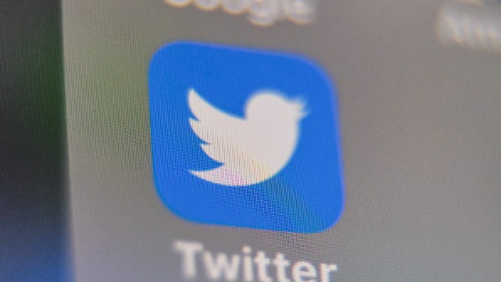 Jugendschutz: Profile auf der Plattform Twitter sollen gegen deutsche Jugendschutzregeln verstoßen haben.