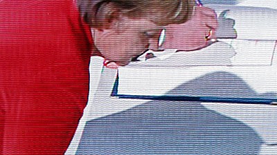 EU-Vertrag von Lissabon: Als Bundeskanzlerin Angela Merkel am 13. Dezember 2007 in Lissabon den EU-Reformvertrag unterschrieb, hatten nicht alle Beobachter die Beeinträchtigung nationaler Souveränitätsrechte im Blick.