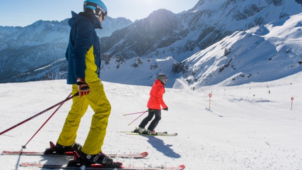Neue Lifte und Gondeln: Die Alpen-Skigebiete rüsten weiter auf