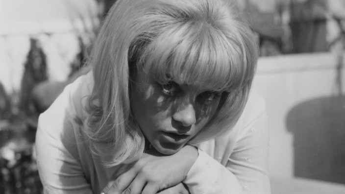 FILE: Sue Lyon, Star of Lolita, Dies At 73