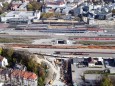 Eine Ansicht des Augsburger Hauptbahnhofs aus der Vogelperspektive.