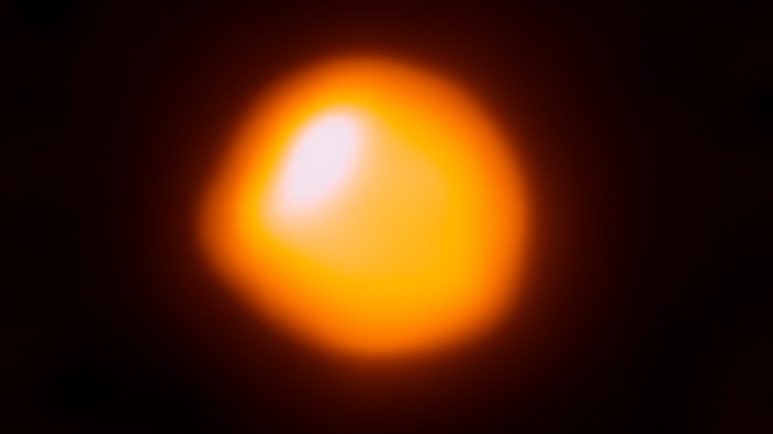 Astronomie: Fast schon Gaswolke: Beteigeuze, gesehen vom Radioteleskop Alma.