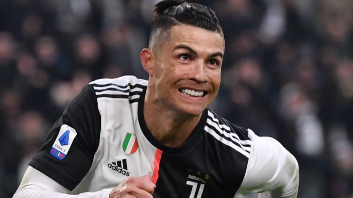Stilkritik: An den Haaren herbeigezogen: die neue Frisur von Cristiano Ronaldo.