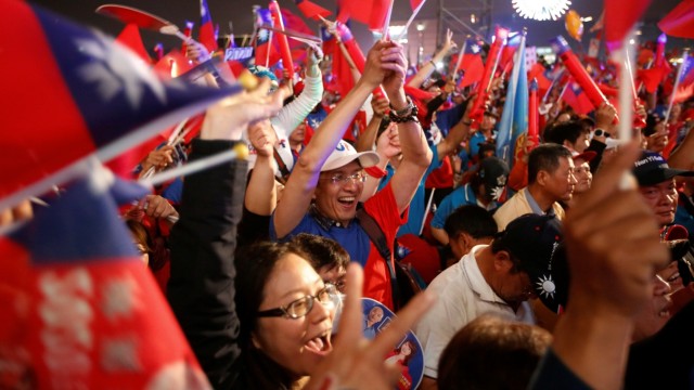 Supporters of Kuomintang party's presidential candidate Han Kuo-yu attend his election rally in Kaohsiung