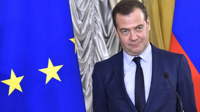 Tass: Russischer Regierungschef Medwedew tritt zurück