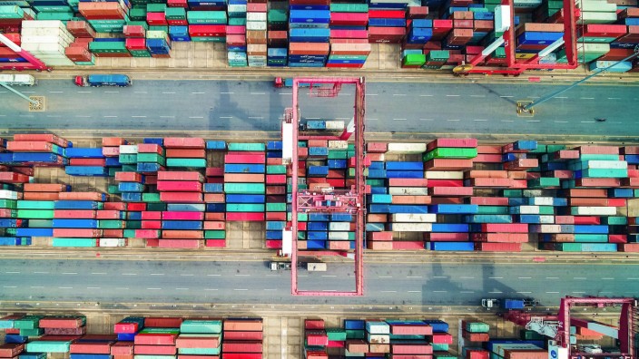 China: Container-Hafen von Qingdao