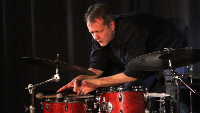 US-Schlagzeuger gastiert in der Schranne: Jim Black ist fast schon Stammgast auf der Bühne des Jazz e.V.