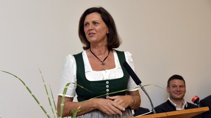 Politik in Dorfen: Ilse Aigner kommt im Schnitt alle zwei Monate in den Landkreis.