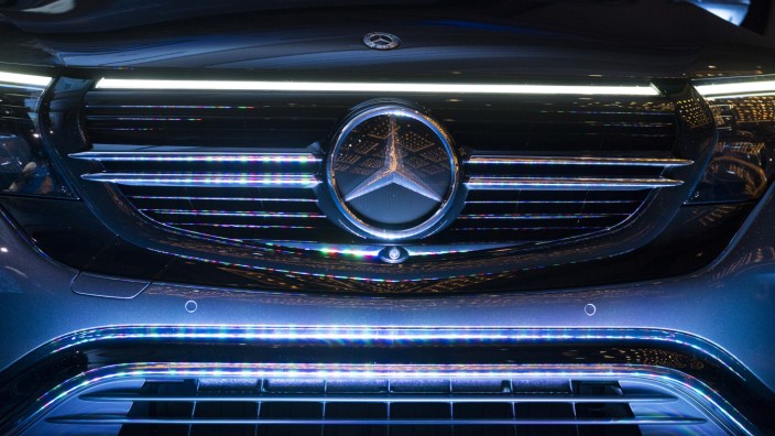 Mercedes-Benz And Daimler's Ola Kallenius Participates In Discussion At Economic Club