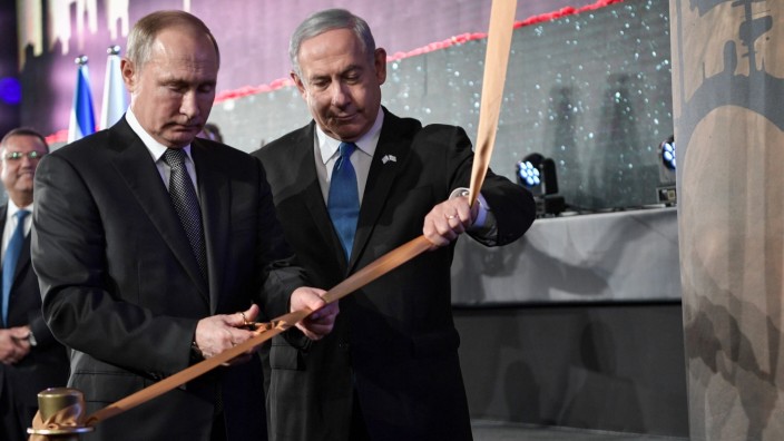 JERUSALEM, ISRAEL - JANUARY 23, 2020: Russia s President Vladimir Putin (L), and Israel s Prime Minister Benjamin Netan