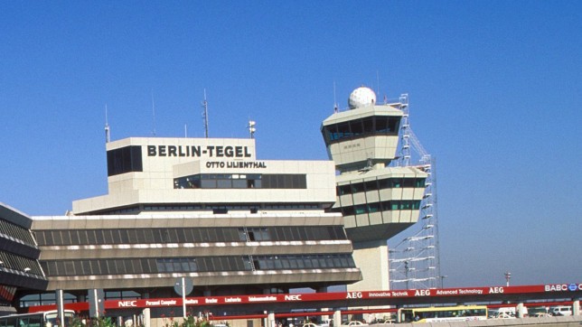 Flughafen Tegel: Wenn der neue Berliner Flughafen BER öffnet, ist in Tegel Schluss. Seit 2004 hat der Flughafen keine Betriebsgenehmigung mehr, nur eine Art Gnadenfrist.