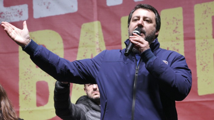 Italien: Kann er die frühere Hochburg der Linken knacken? Matteo Salvini spricht auf einer Wahlveranstaltung in der Emilia-Romagna.