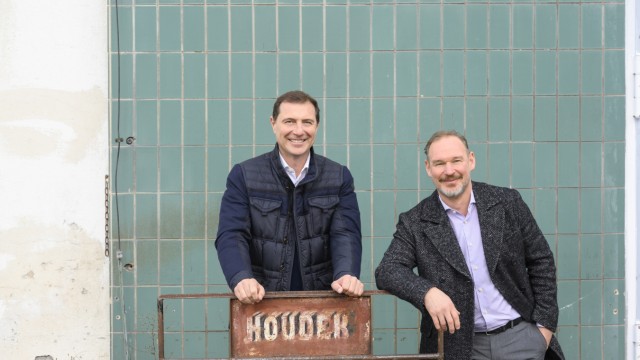 Innovatives Projekt in Starnberg: Rudolf und Robert Houdek (re.), Geschäftsführer des Unternehmens, wollen das Areal komplett neu aufbauen.