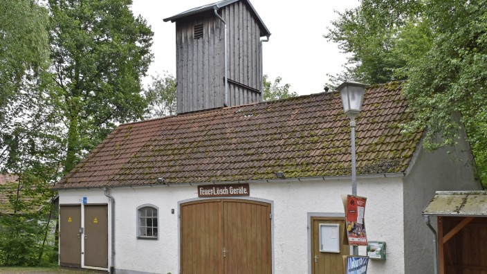 Althegnenberg: Das alte Hörbacher Feuerwehrhaus ist marode und soll durch einen Neubau ersetzt werden.