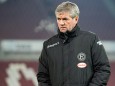 Fortuna Düsseldorf: Cheftrainer Friedhelm Funkel 2019 in Augsburg