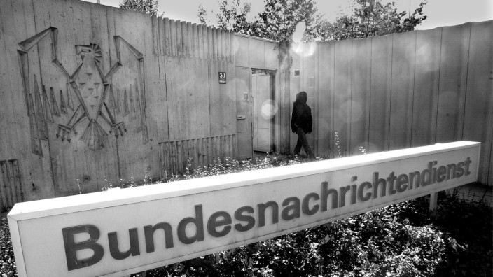 Frühzeit des BND: Einfahrtsbereich zum langjährigen Gelände des Bundesnachrichtendiensts (BND) in Pullach bei München.
