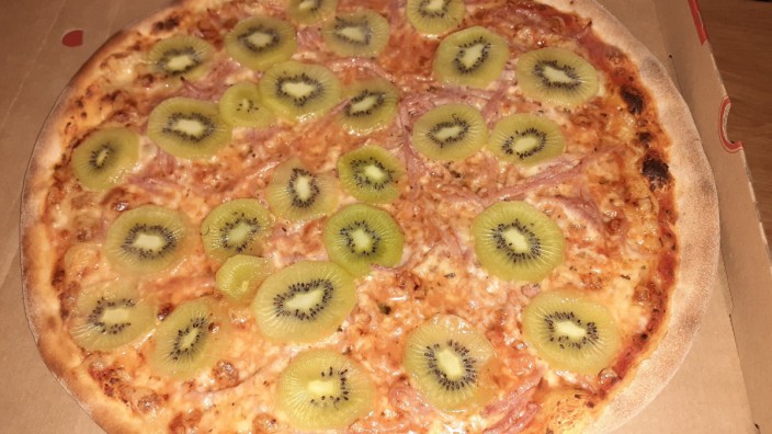 Warum ein Schwede eine Kiwi-Pizza erfunden hat - Panorama - SZ.de