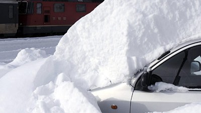 Schweiz: Die Schweiz hat derzeit mit großen Schneemassen zu kämpfen.