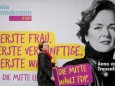 FDP-Spitzenkandidatin stellt Großplakat zur Wahl vor