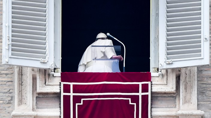 Papst Franziskus 2020 im Vatikan