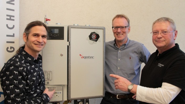 Energiewende: Klaus Drexler (Mitte), Chef der Gemeindewerke, will mit Technischem Leiter Albert Pfannes (rechts) und Projektleiter Jan Haas die Bürger befragen.
