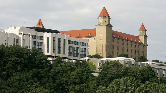 Parlament und Burg in Bratislava, 2006