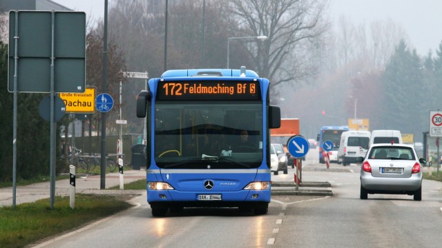 Kommunalwahl in Dachau: Das Bussystem soll durch tangentiale Linien verstärkt werden, die dann auch besser das Hinterland erschließen.