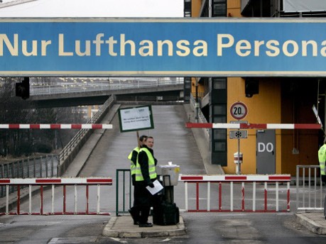 Streik Lufthansa-Kabinenpersonal hebt nicht ab AP