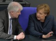 Horst Seehofer und Angela Merkel im Deutschen Bundestag