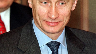 Die Wodka-Front: Ob Putin selbst seinen Wodka trinkt, ist nicht bekannt. Auf Bildern jedenfalls ist er meist mit einem Glas Wein oder Champagner zu sehen.