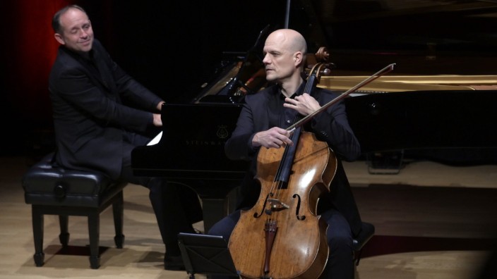 Grünwald: Ein Duo, das wunderbar dialogisiert: Das Konzert von Jacques Ammon (links) und Eckart Runge in Grünwald war wohl eines der letzten für längere Zeit.
