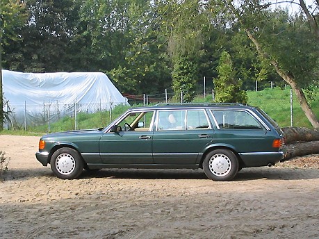 Mercedes 560 SEL Kombi; Carsablanca