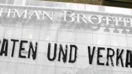 Überraschende Nachricht: Die Hamburger Sparkasse entschädigt 1000 Lehman-Anleger - der Rest muss klagen.