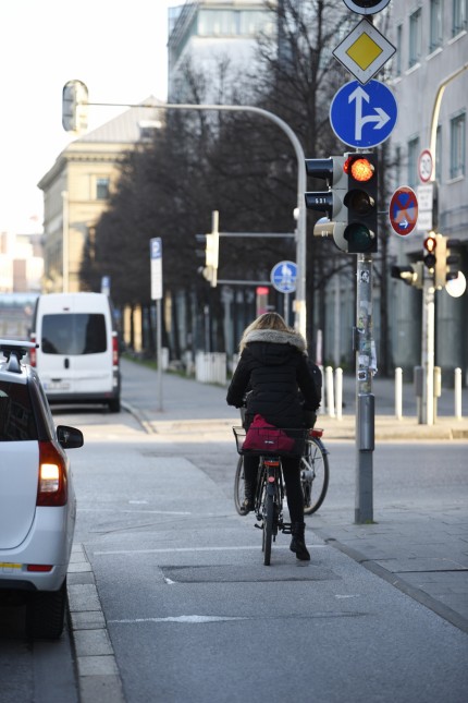 Radfahren in München: Die Ecke Paul-Heyse-Straße/Schwanthalerstraße ist gefährlich wegen möglicher Unfälle beim Abbiegen.