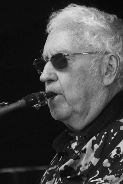 August 26 2017 New York New York U S Jazz legend saxophonist LEE KONITZ performs during the; August 26 2017 New York New York U S Jazz legend saxophonist LEE KONITZ performs during the