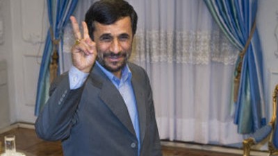 Obamas Außenpolitik: Irans Präsident Ahmadinedschad Anfang Februar in Teheran - er begrüßt Obamas Initiative.