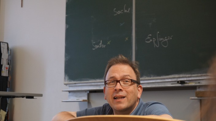 Lehrer Thomas Rau, Graf-Rasso Gymnasium