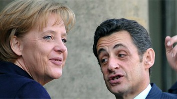 Sicherheitskonferenz: Bundeskanzlerin Angela Merkel mit dem französischen Präsidenten Nicolas Sarkozy