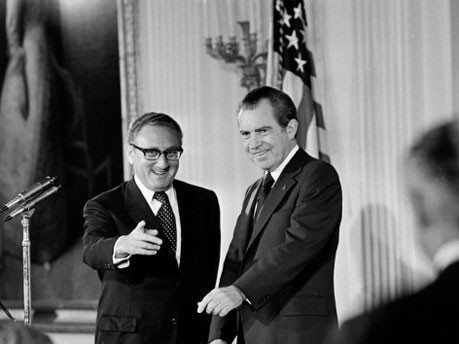 Kissinger und Nixon 1973, AP