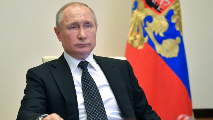 Russland: "Wir werden Sie streng zur Rechenschaft ziehen", sagte Wladimir Putin zu seinen Regionschefs.