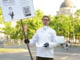 Im April protestierte Manuel Reheis, Koch und Inhaber des Restaurant Broeding, vor der Staatskanzlei. Nun klagt er gegen die neueste Allgemeinverfügung für die Gastronomie.