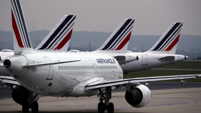 SZ Espresso: Die Fluggesellschaft Air France erhält Milliardenhilfen vom französischen Staat.