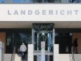 Das Landgericht in Magdeburg. Mehr als acht Jahre nach dem gewaltsamen Tod eines Informatikers aus München an der A9 hat das Landgericht Magdeburg drei Männer wegen versuchten Mordes verurteilt.