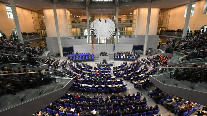 Bundestag: Vollbesetztes Plenum im Reichstag
