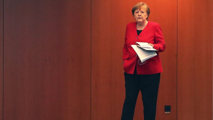 Corona-Maßnahmen: "Noch eine lange Auseinandersetzung mit der Pandemie vor uns": Bundeskanzlerin Angela Merkel mahnt weiterhin zur Vorsicht.